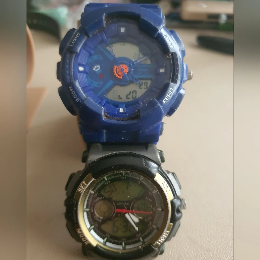 10/$20 Lot of 2 Digital Alarm Chrono Men's Watches (Working)